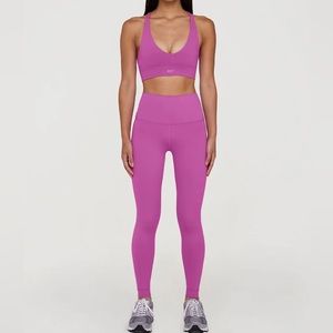 SET Active Luxform Workout Set in Fierce Pink